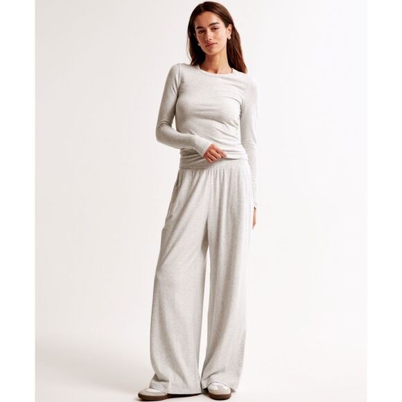 Abercrombie & Fitch Pants - Cozy Lounge Knit Wide Leg Sweatpant size L